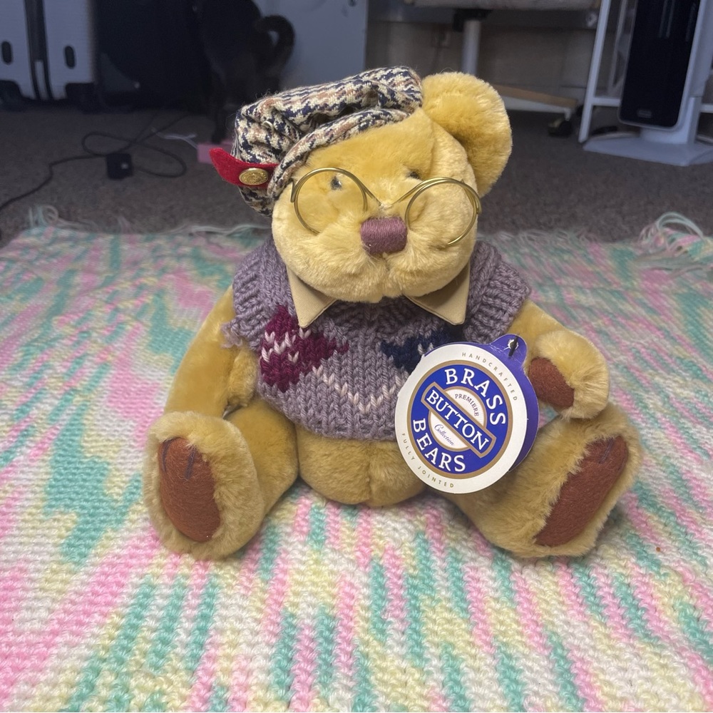 🌸$10 add-on🌸 Vintage 1996 Sherwood Brass Button Bear
